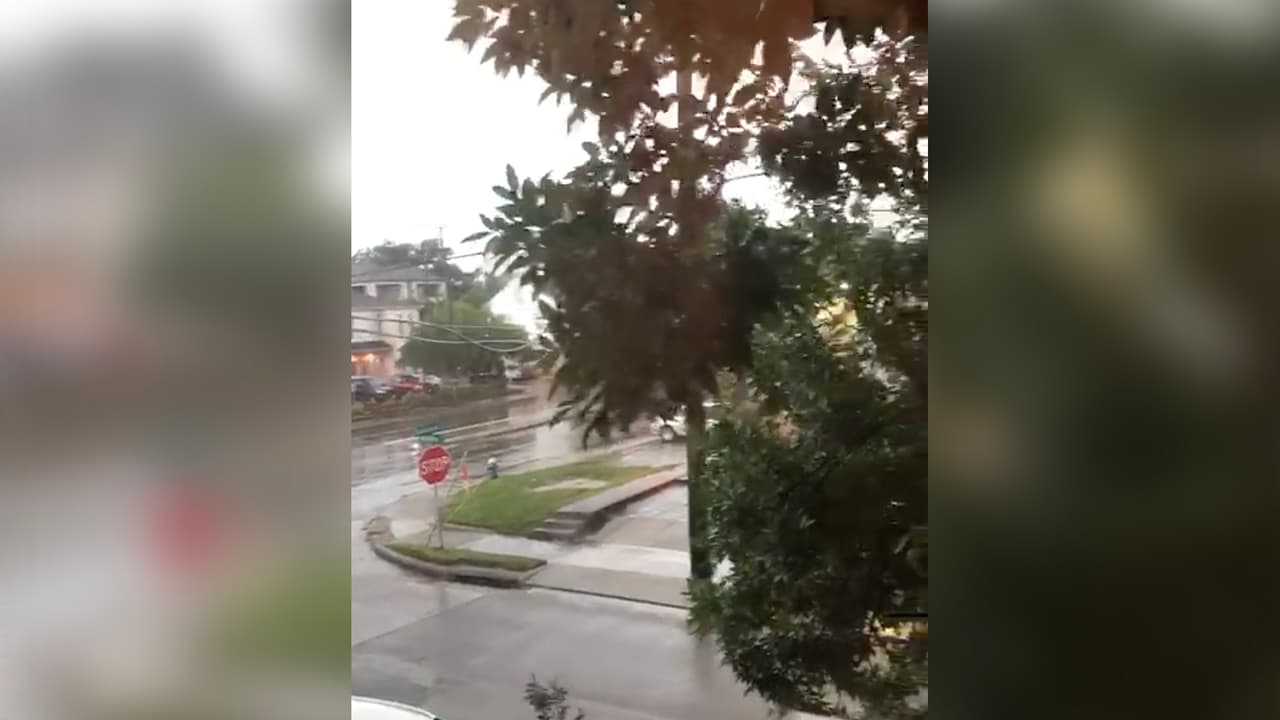 Las autoridades indicaron que se registraron vientos hasta de 60 millas.