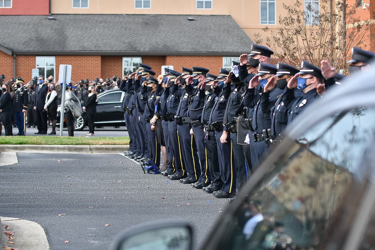 Allison falleció en el hospital Vidant Medical Center de Greenville debido a la gravedad de sus heridas.