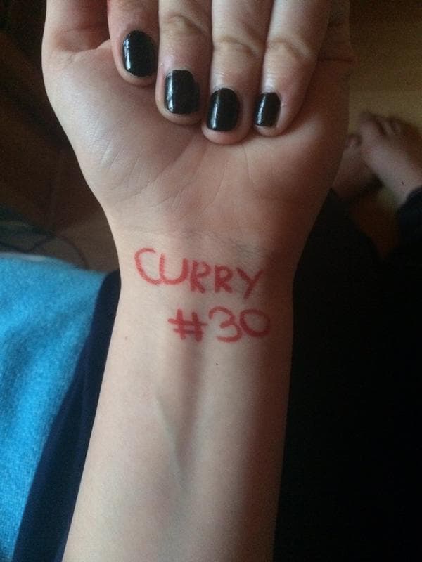 Fans muestran su apoyo a los Warriors