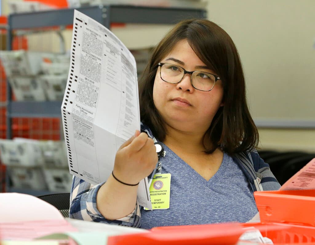 "Y el ganador de las elecciones presidenciales de EEUU es…": lo que dicen las proyecciones de los medios