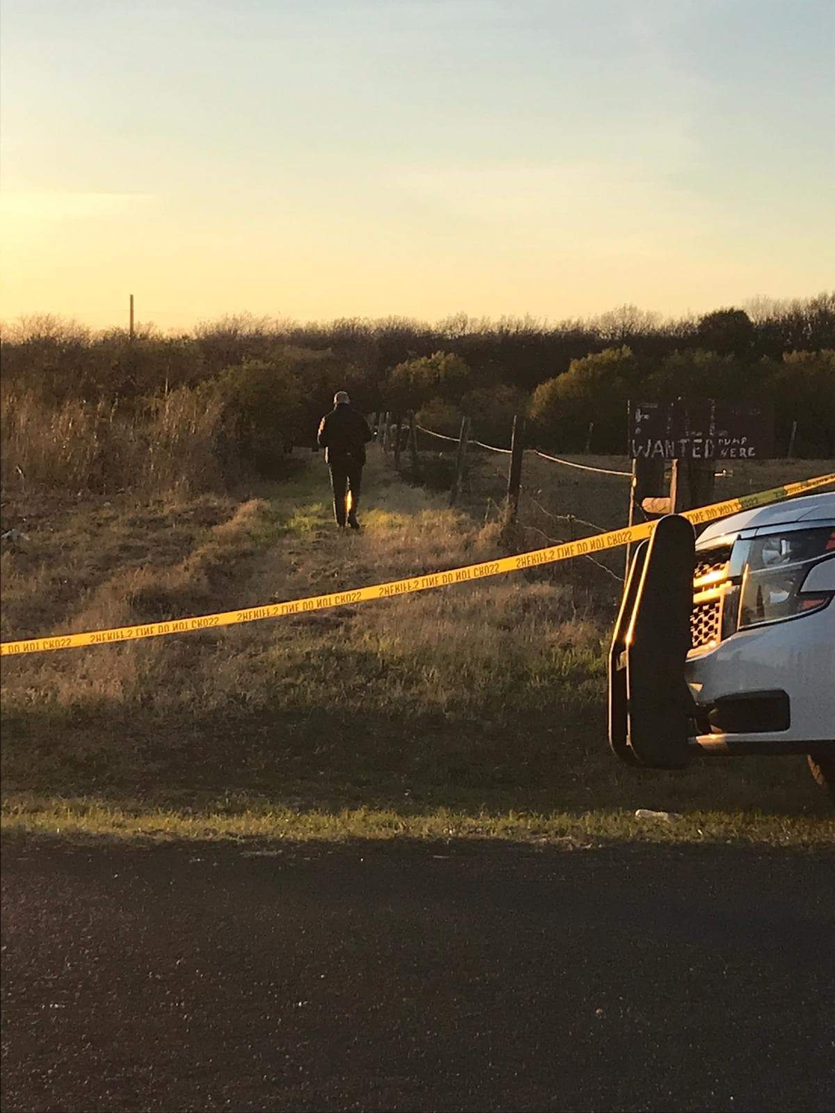 La Oficina del Alguacil del condado Bexar informó sobre el hallazgo de un cuerpo quemado en la calle Wisdom.