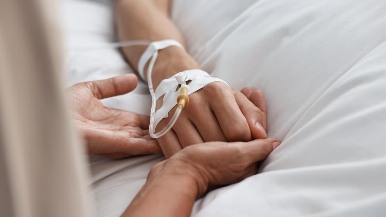 Entra en vigor ley de muerte asistida en Nueva York: ¿qué establece y quiénes pueden solicitarla?