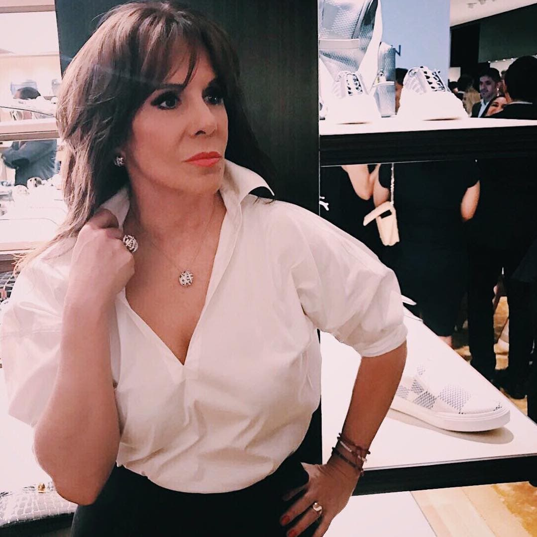 En febrero del 2018, Jones dio a conocer que le fue detectado un tumor en el ovario izquierdo por el que recibiría tratamiento especial en Nueva York.