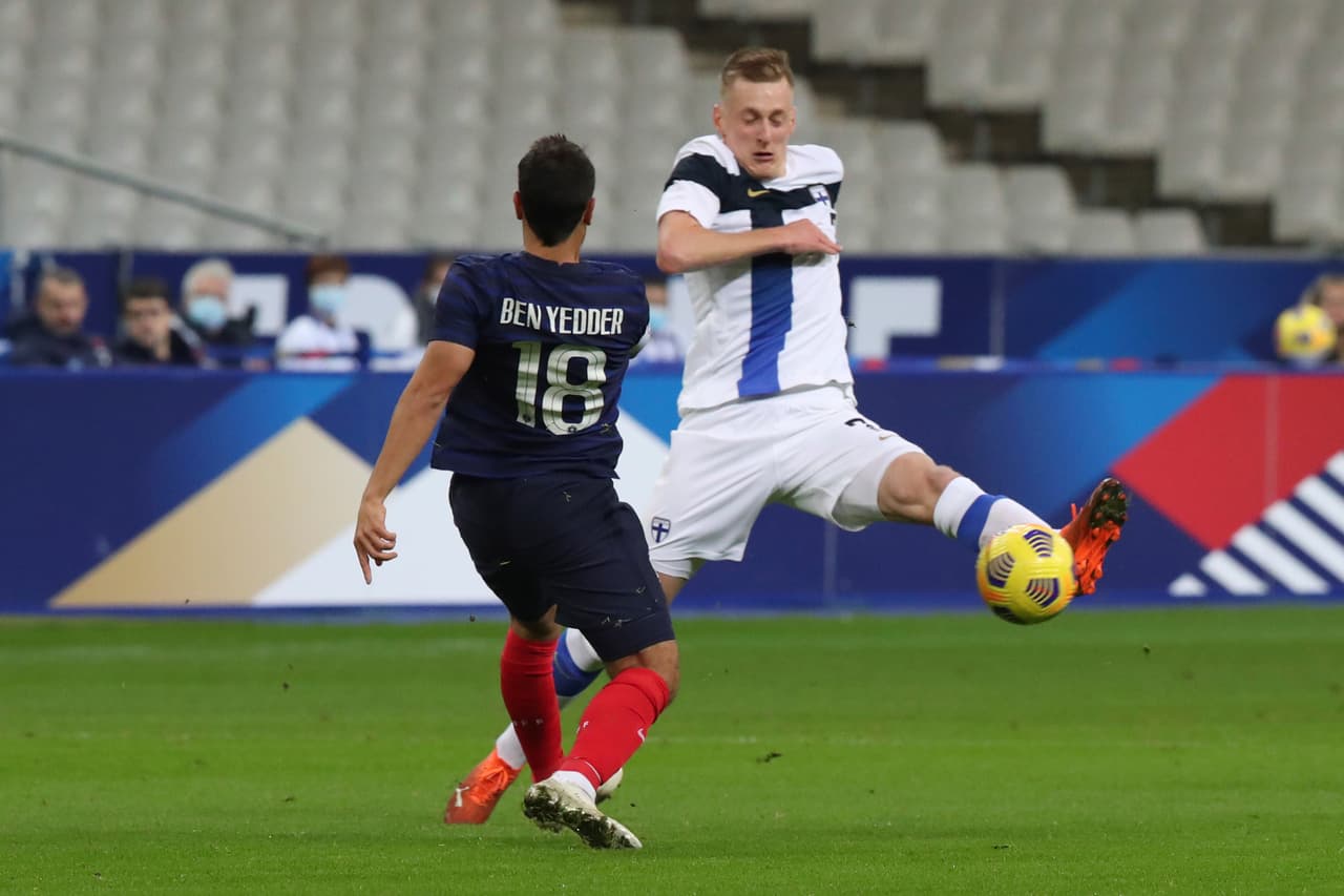 Francia 0-2 Finlandia | Forss (28’) y Valakari (31’) hicieron los tantos para vencer a Francia, quienes se medirán a Portugal en la quinta jornada de la UEFA NL; Finlandia se enfrentará a Bulgaria.