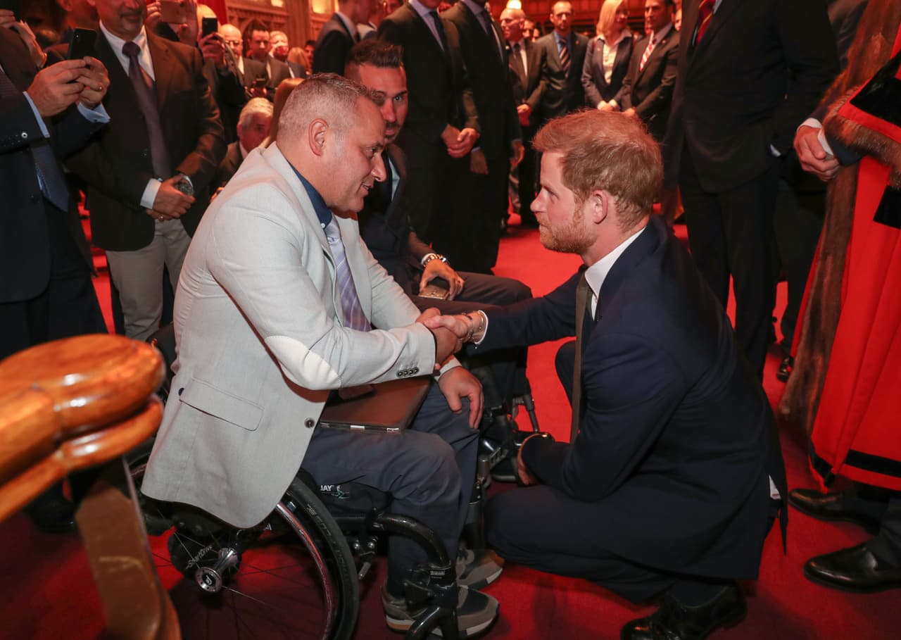 Finalmente, Harry dedicó unas palabras a los competidores y elogió el cambio de mentalidad mediante los Invictus Games.