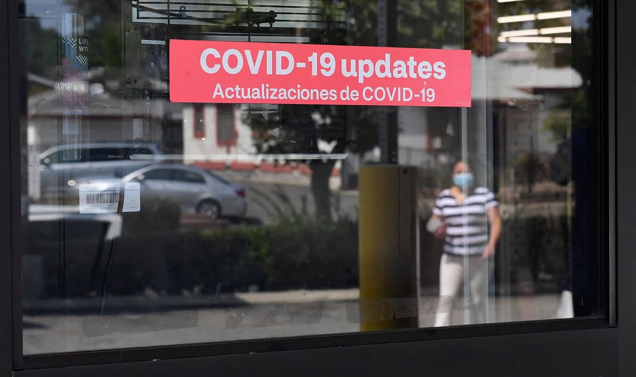 Investigan 140 brotes de coronavirus en el condado de Los Ángeles