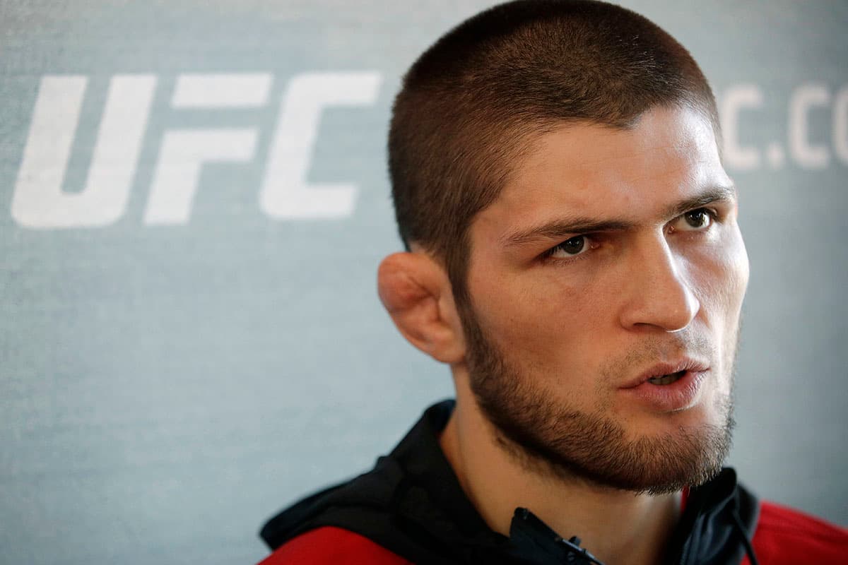 ¿Retirarse? Sin duda es la opción más remota a corto plazo. A sus 30 años, el ruso tiene batería para continuar durante varios años más en las MMA o en el mundo del combate.