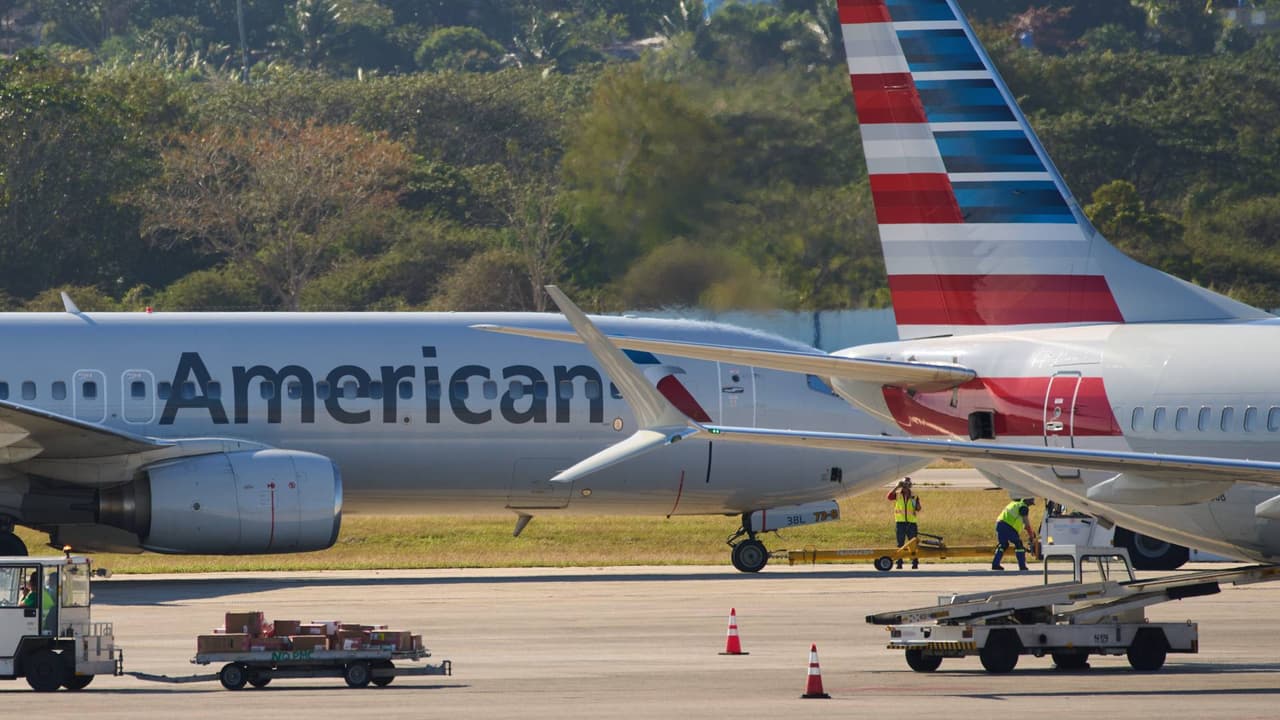Pudo ser una tragedia: Dos aviones de American Airlines tenían el mismo número de vuelo en el mismo espacio aéreo