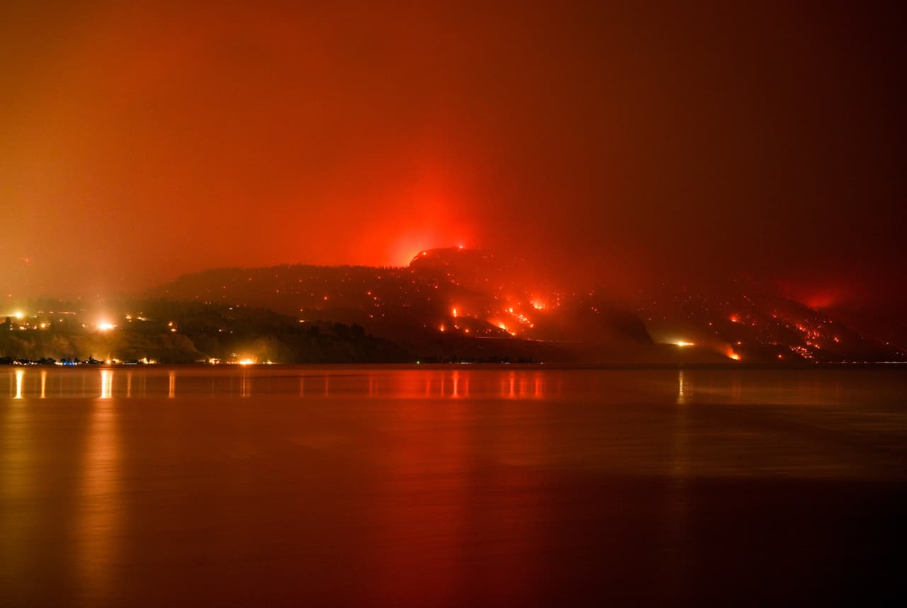 El incendio forestal en la Columbia Británica dañó 150 estructuras y obligó a evacuar a 20,000 personas
