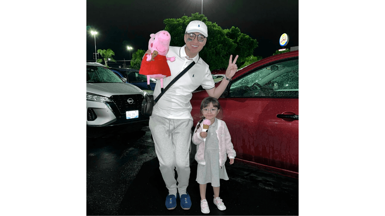 Dani Flow, quien tiene una hija pequeña, recomienda que niños esuchen sus canciones explícitas