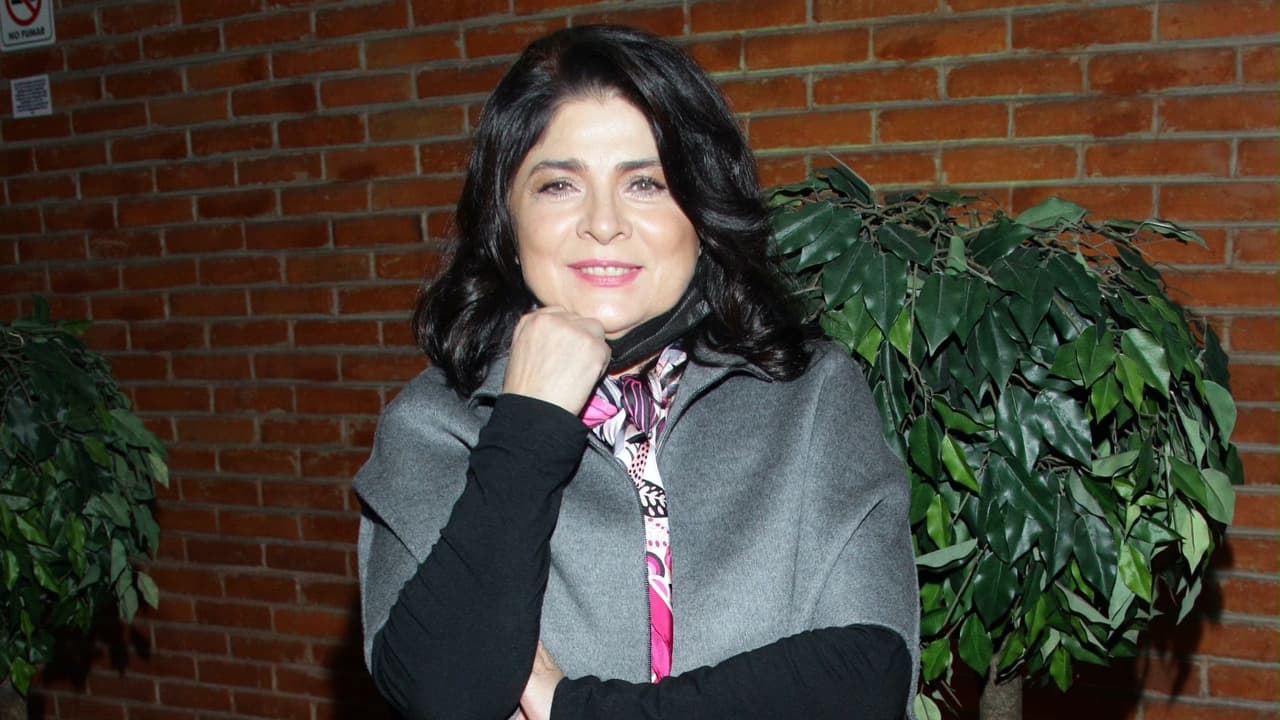 Victoria Ruffo se sincera sobre la condición cervical que padece “desde hace mucho tiempo”