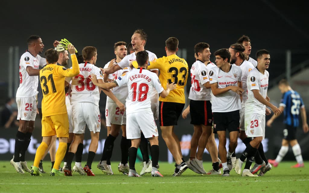 Las postales de la celebración del cuadro de Lopetegui tras imponerse al Inter en la final.
