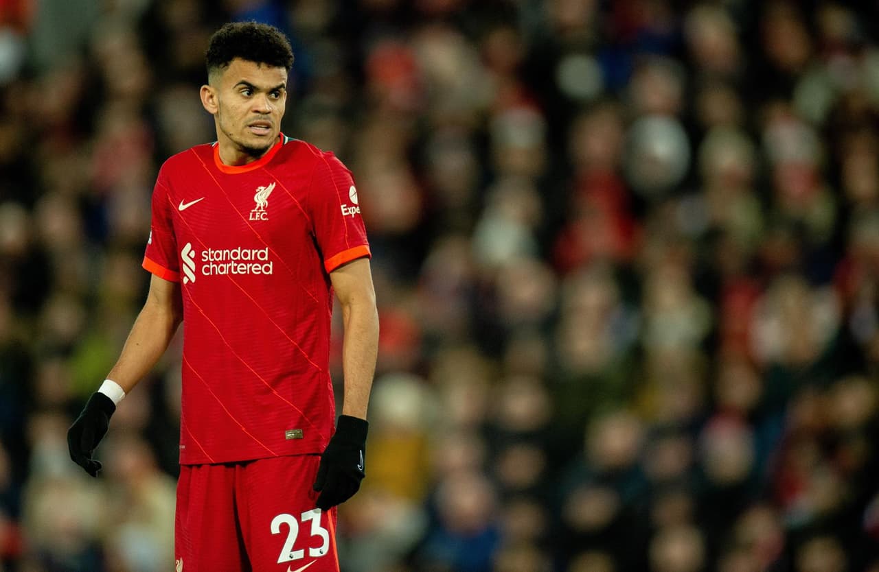 Liverpool derrota 2-0 al Leicester City con doblete de Diogo Jota en Anfield. El colombiano Luis Díaz salió como titular para enfrentar a los Foxes.