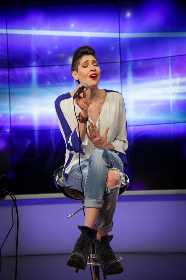 El grupo Ha*Ash estuvo en el Uforia Lounge de Los Ángeles deleitando a los radioescuchas de K-Love 107.5FM