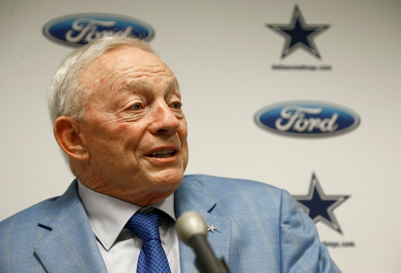 Jerry Jones: “Elliott está pagando por los errores del caso Ray Rice”