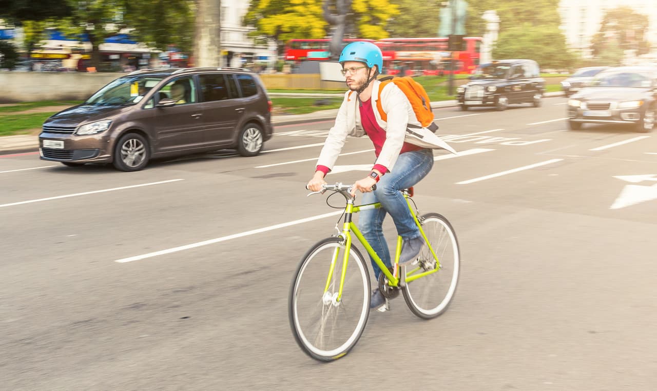 Estos cuatro ejercicios te pueden ayudar a prevenir imprevistos cuando andas en tu bicicleta