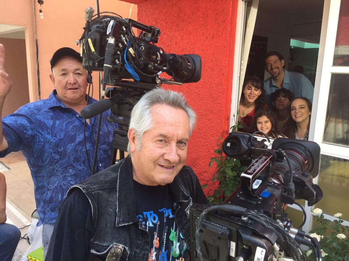 Su trabajo más reciente fue su desempeño como director de escena de La Rosa de Guadalupe.
<br>