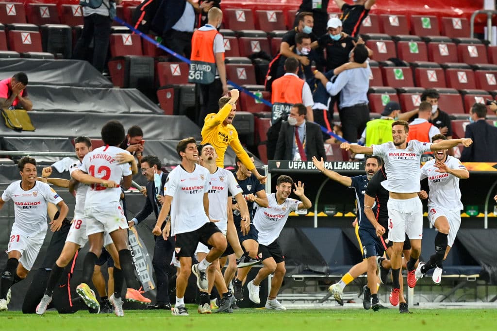 Las postales de la celebración del cuadro de Lopetegui tras imponerse al Inter en la final.