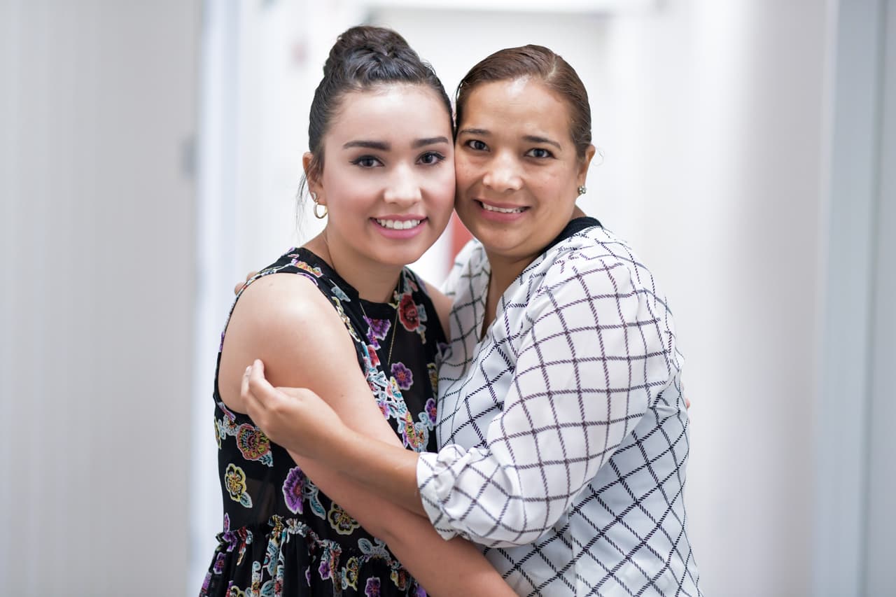 Respaldada en el gran amor de su mamá, esta chica siente que cada vez está más cerca de sus sueños.
