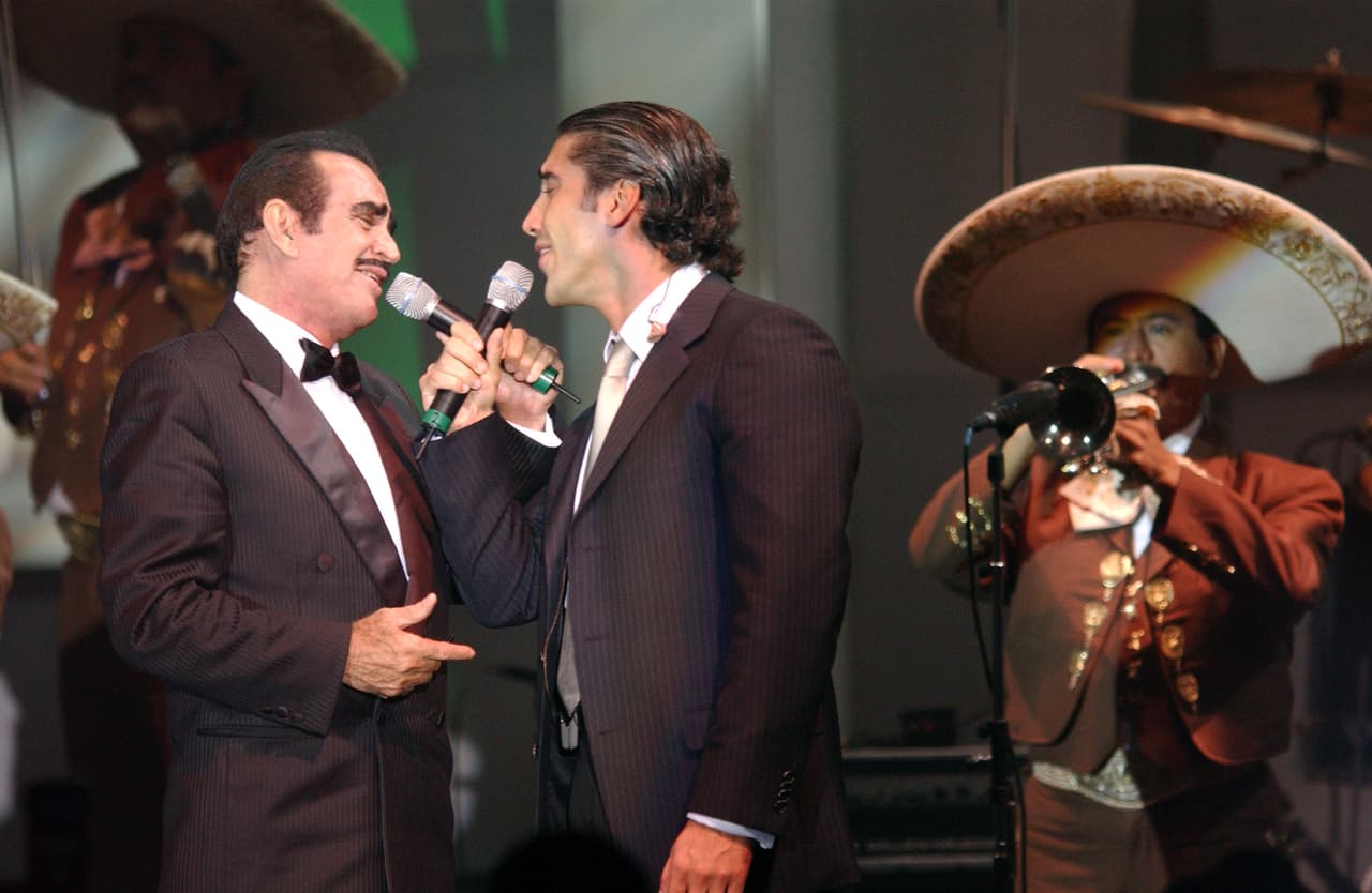 Y 'El Potrillo' nunca lo defraudó, pero también se enorgulleció diciendo: "Ese es mi apá'", cuando escuchaba a Chente cantar.