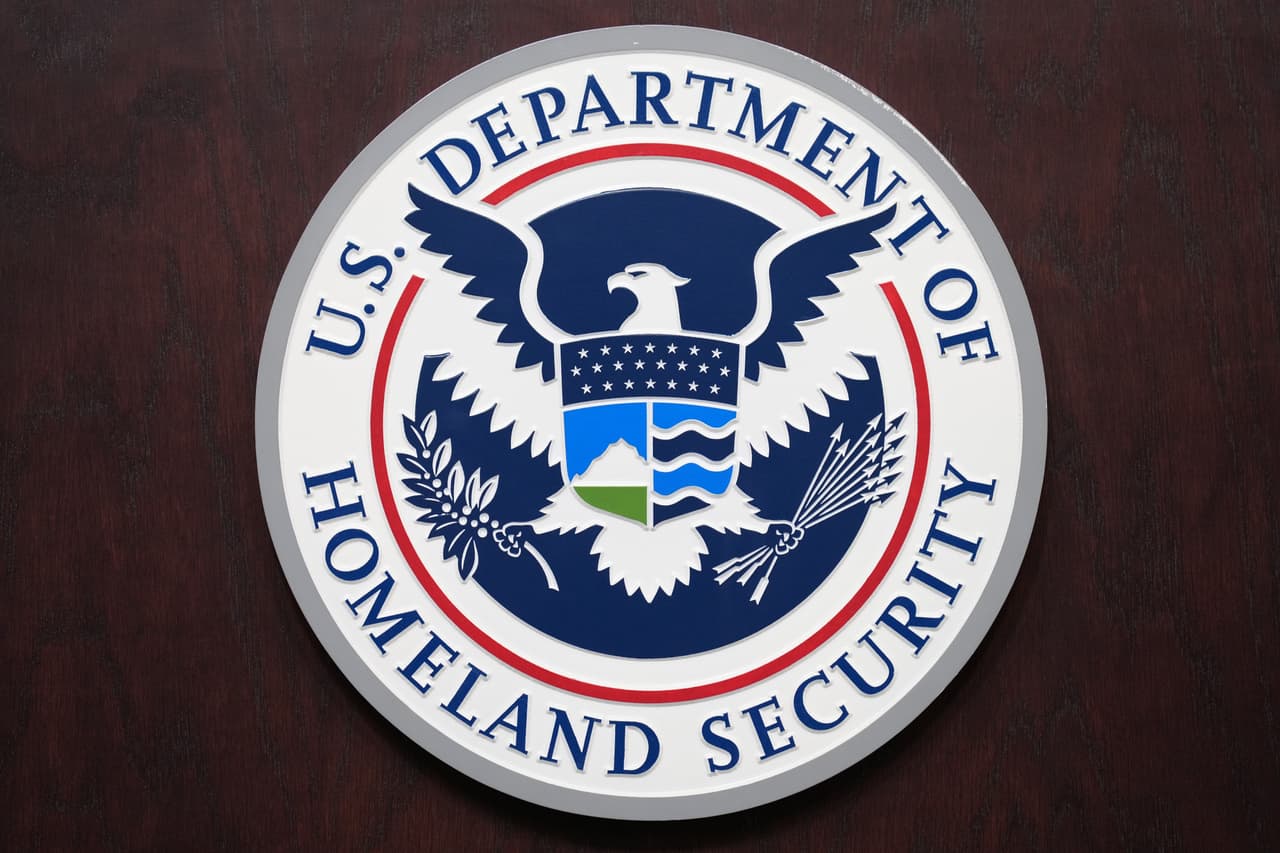 El Departamento de Seguridad Nacional concede una prórroga temporal de la deportación a más de 100.000 ucranianos y sudaneses