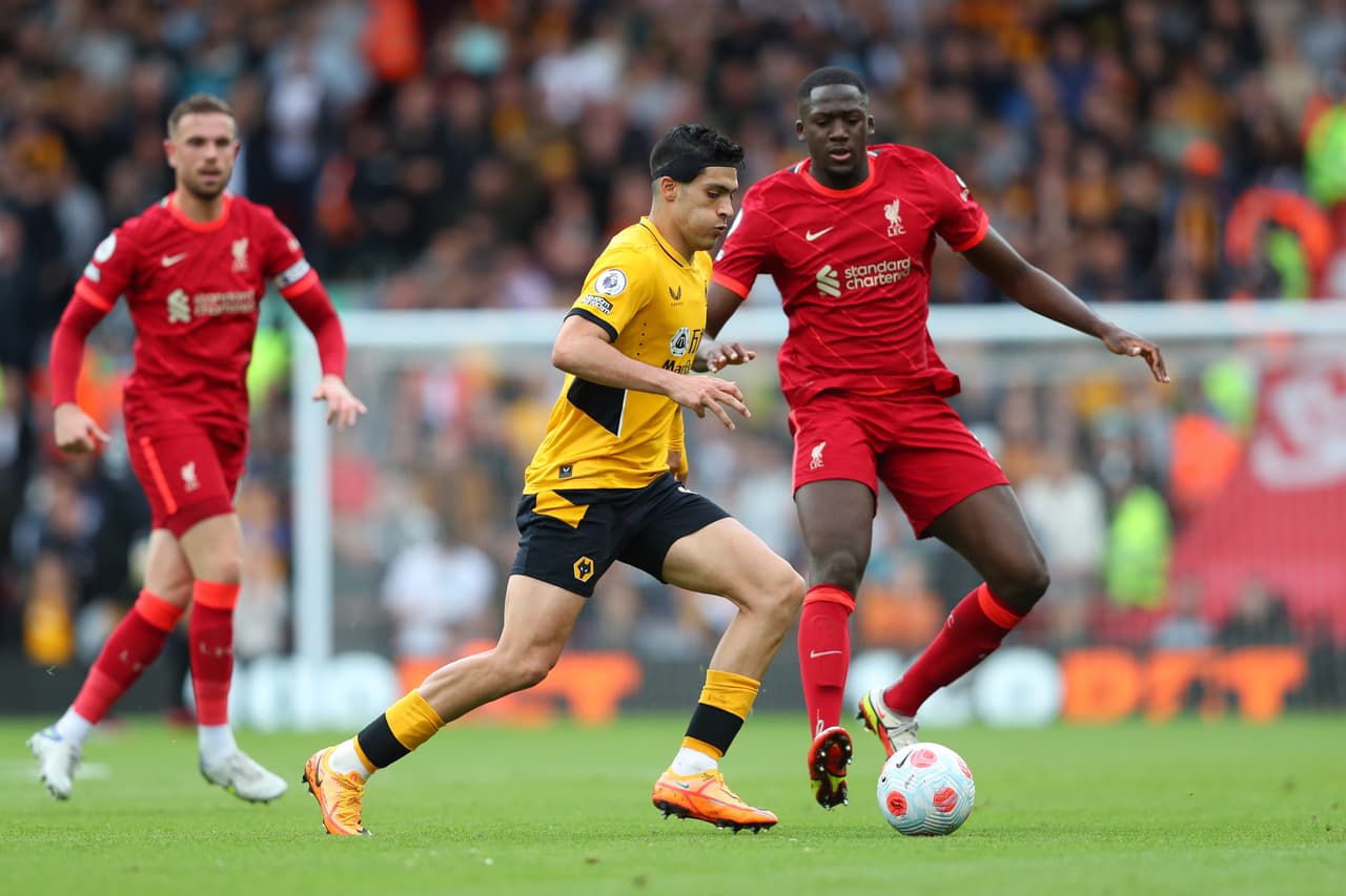 Así vivieron jugadores y aficionados tanto del Manchester City como del Liverpool la última jornada de la Premier, en la que los Citizens se alzaron con el título y los Reds soñaron con el campeonato y se quedaron muy cerca.