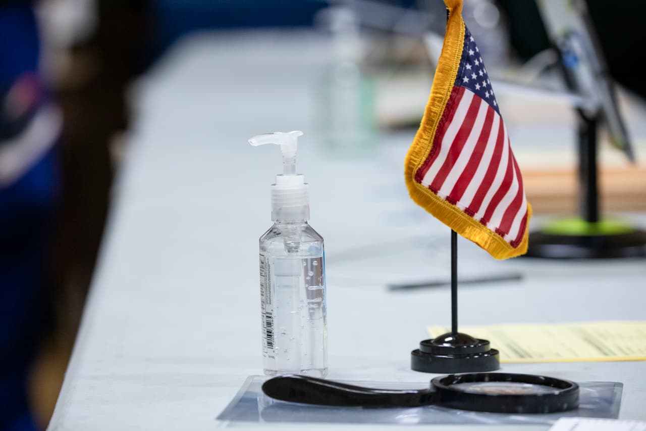 Funcionarios de Mississippi y Missouri creen que la baja participación en estas primarias demócratas posiblemente se debió a los temores sobre el covid-19.