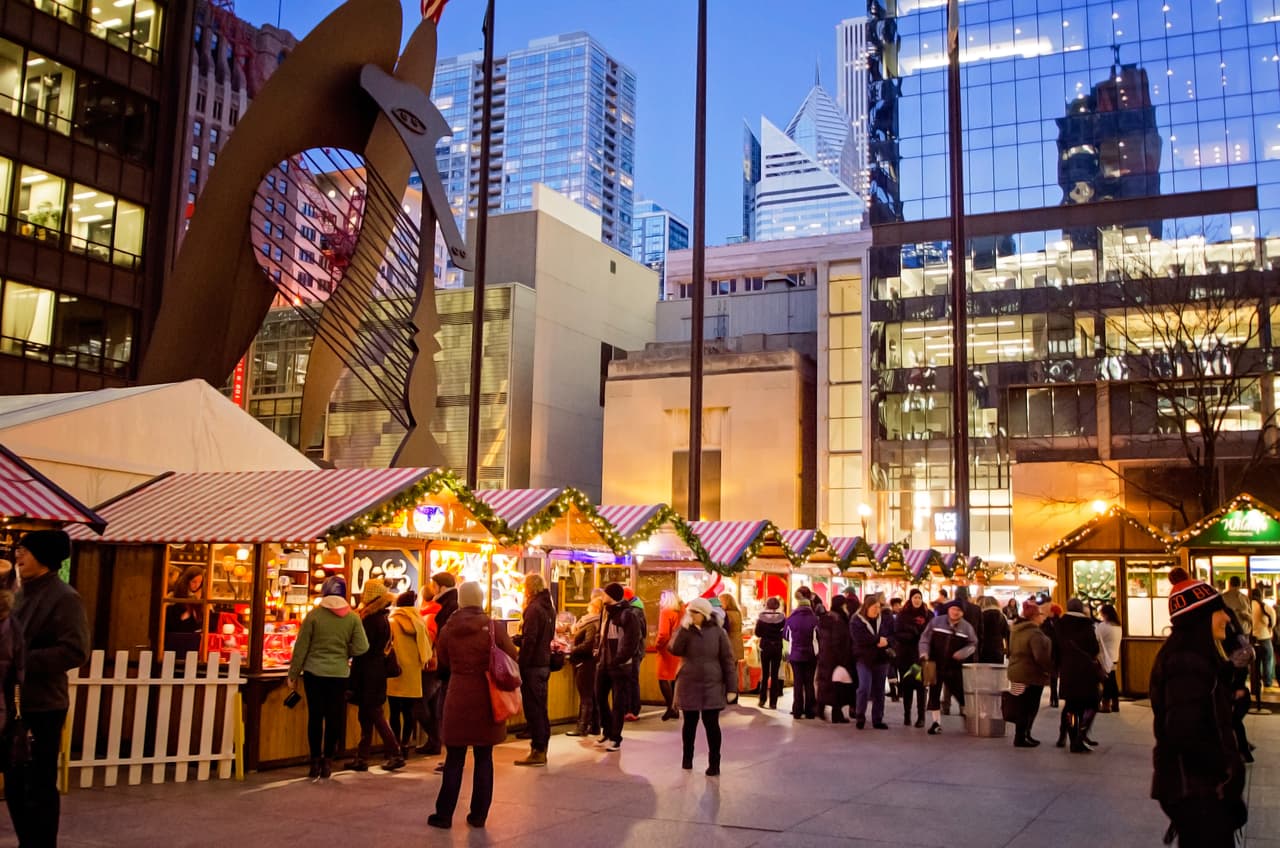 Cierran temporalmente el Christkindlmarket en Daley Plaza debido a fuertes vientos
