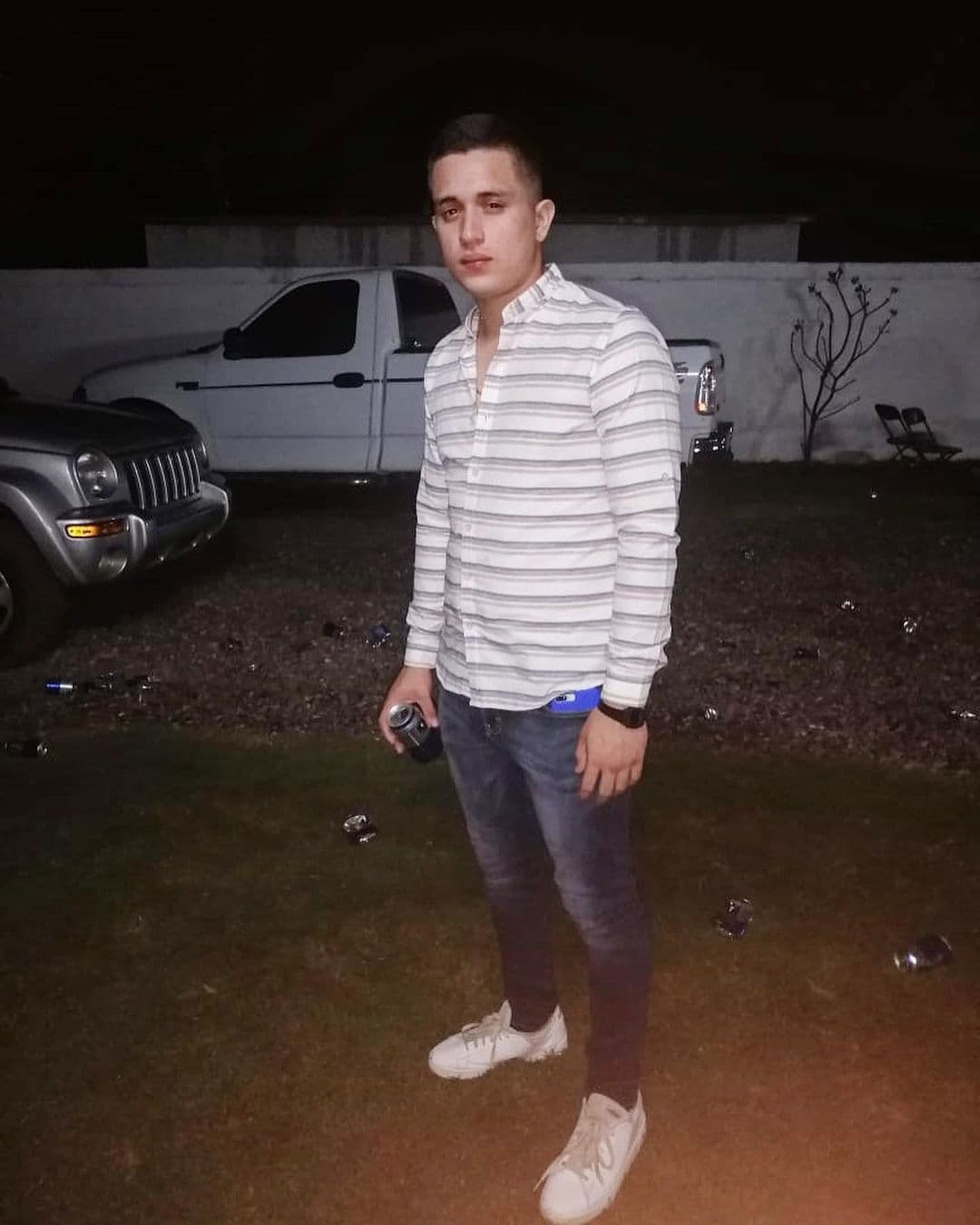 Junto a Brayan Sugich también falleció Eder de la Rocha, otro integrante de Grupo Margen, agrupación que había sido contratada para amenizar una fiesta de cumpleaños en un almacén de la colonia Misión.