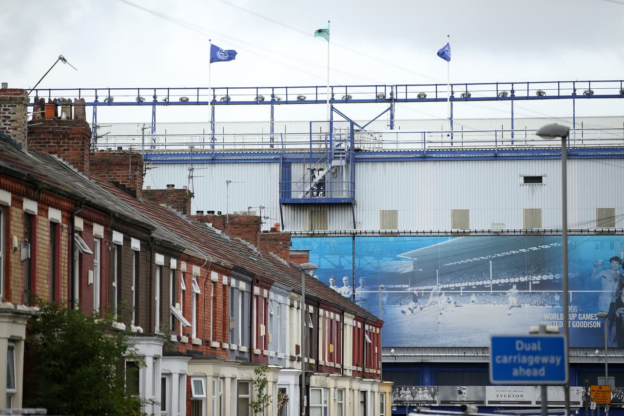 Afuera de Goodison Park.