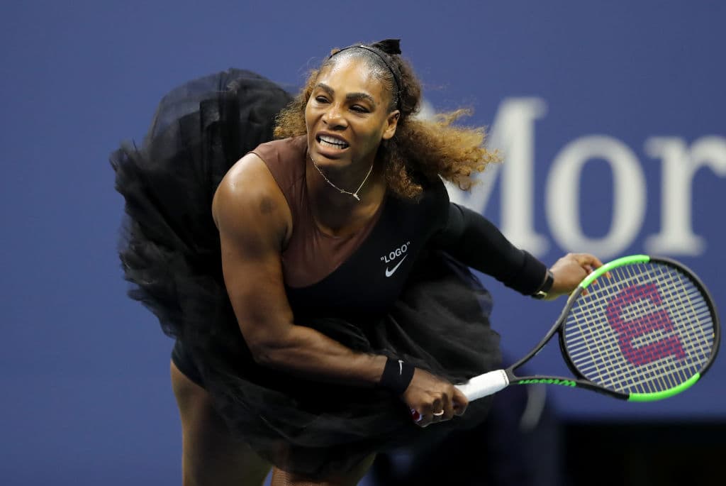 El primer set fue totalmente desfavorable para Serena Williams que no encontraba su tenis.