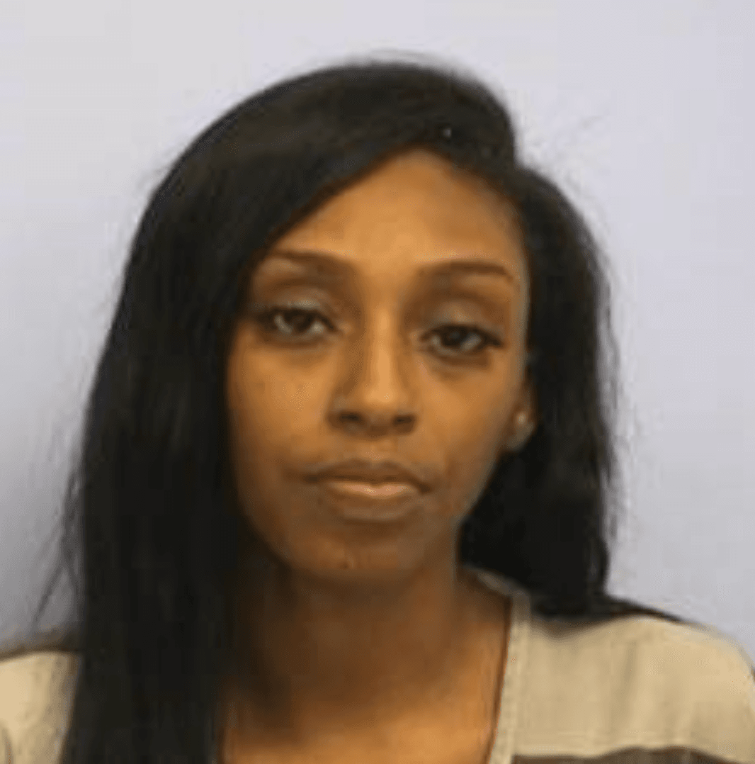 Latoya Nikke Shepherd, de 27 años, enfrenta cargos por robo por robar ropa de un negocio en el bloque 10500 de N. Mopac el 18 de julio de 2019.
<br>Caso # 19-5029375