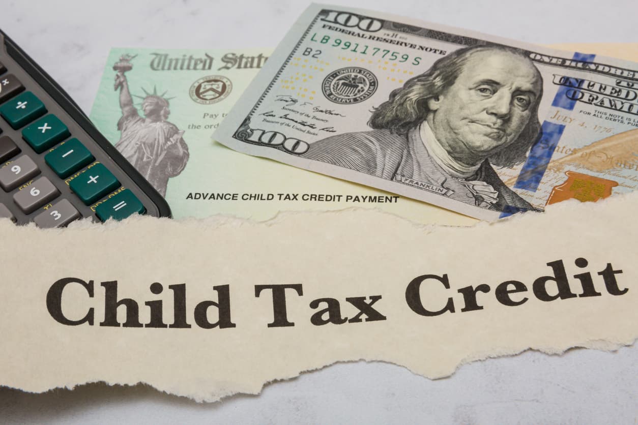 Atento a una carta oficial sobre el crédito por hijo: puede que debas dinero al IRS si estás en alguno de estos escenarios