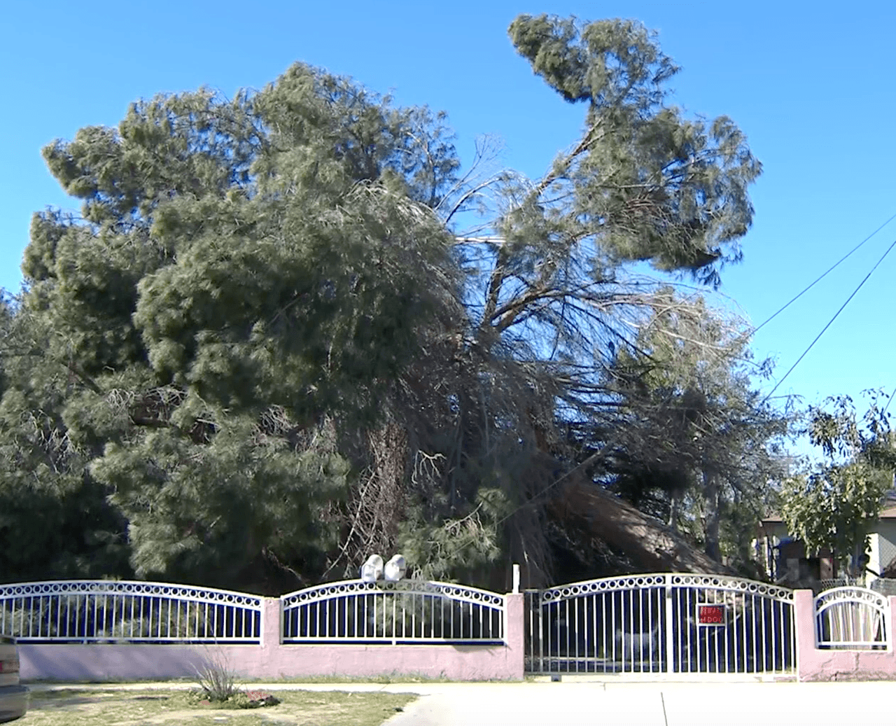 Los cortes del servicio afectan a 21,580 clientes y cuatro en Orange Condado que afecta a 288 clientes.