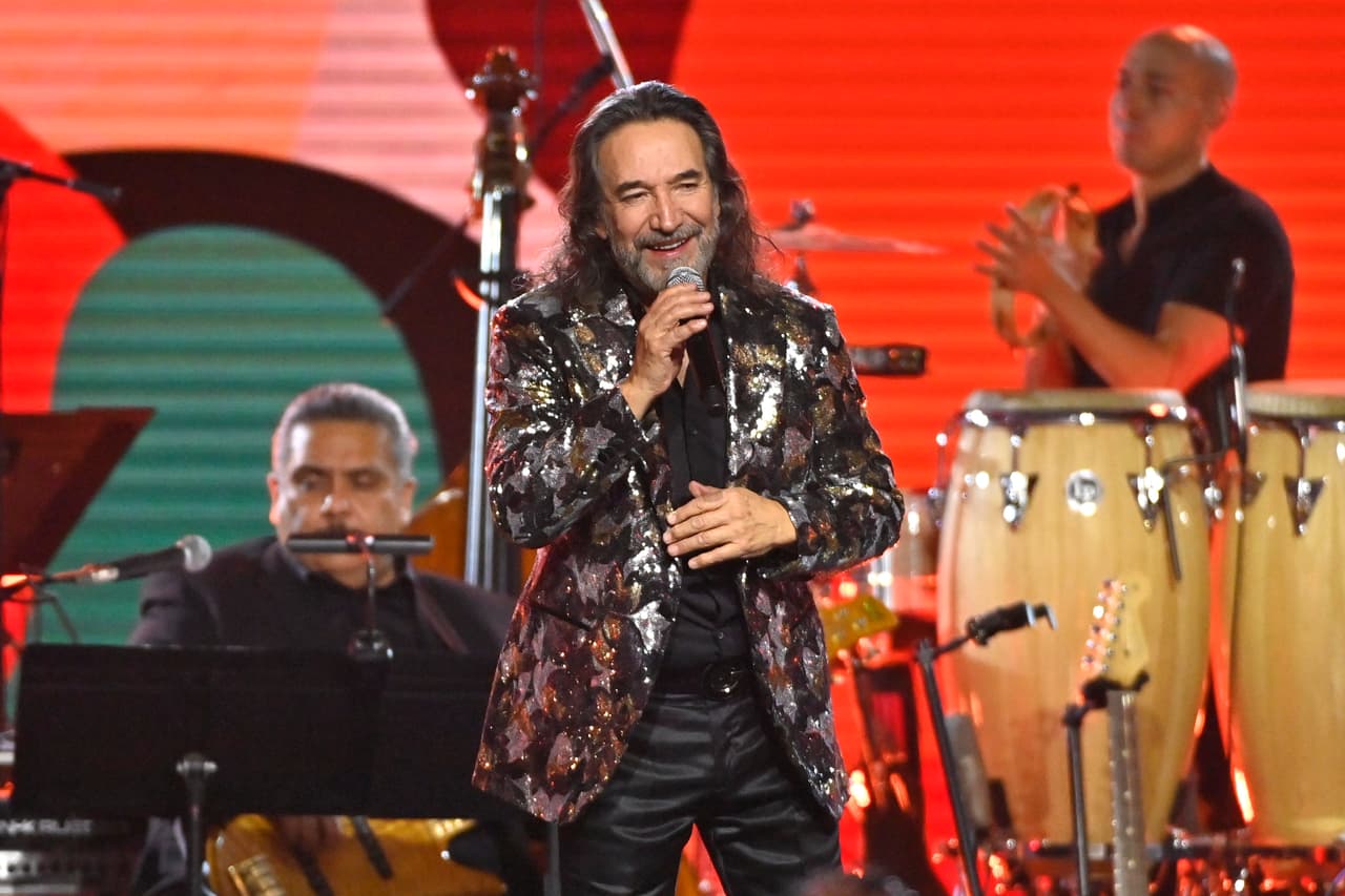Marco Antonio Solís fue galardonado en el Centro de Convenciones Mandalay Bay en Las Vegas.