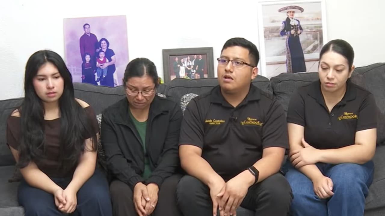 “Es como llorar a un ser querido fallecido”: familia de mariachi detenido por ICE en Texas pide su liberación