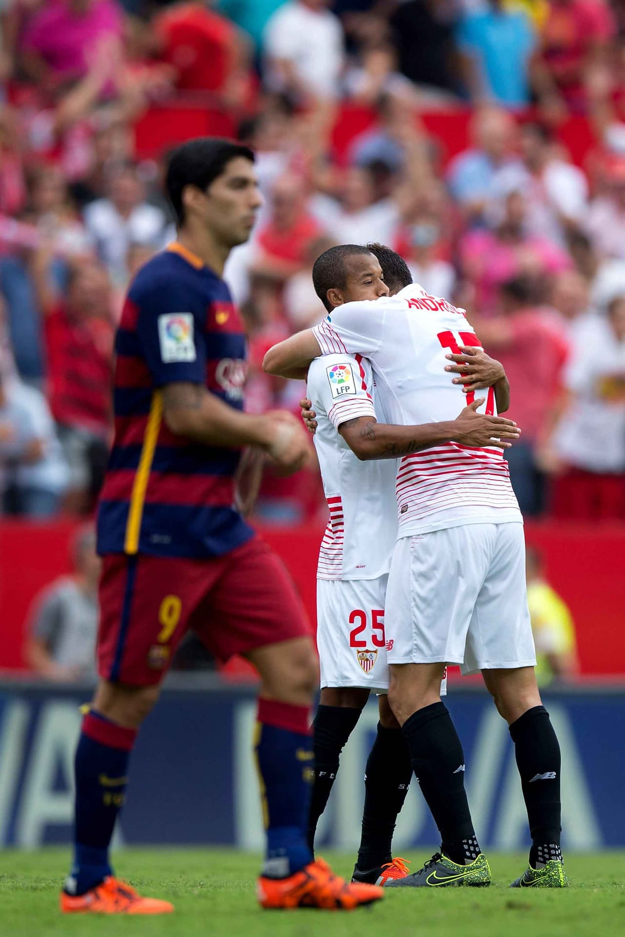 Sevilla 2 - Barcelona 1: El Barça hecha en falta a Messi y pierde por segunda vez