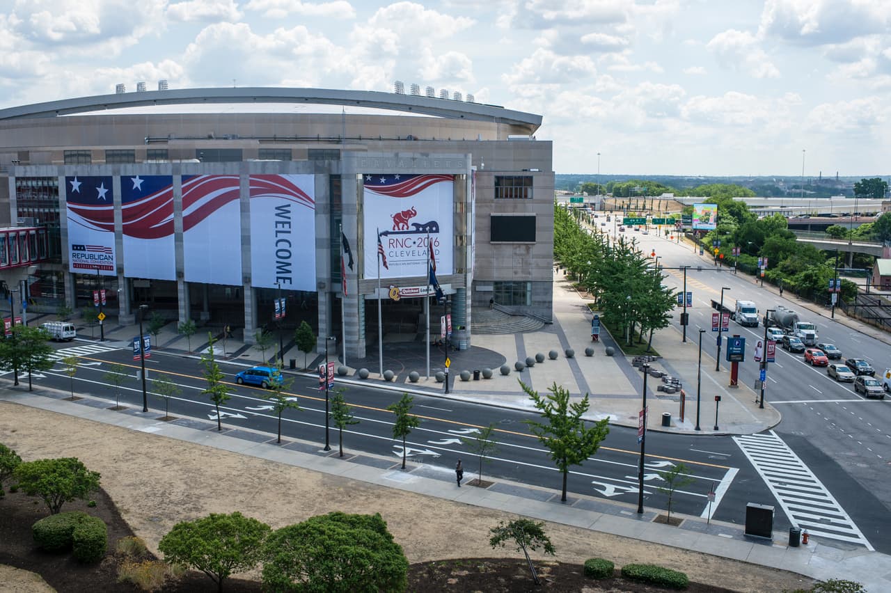 Imagen del Quicken Loans Arena en Cleveland, Ohio preparado para recibir a la Convención Nacional Republicana que se llevará a cabo entre el 18 y el 21 de julio.