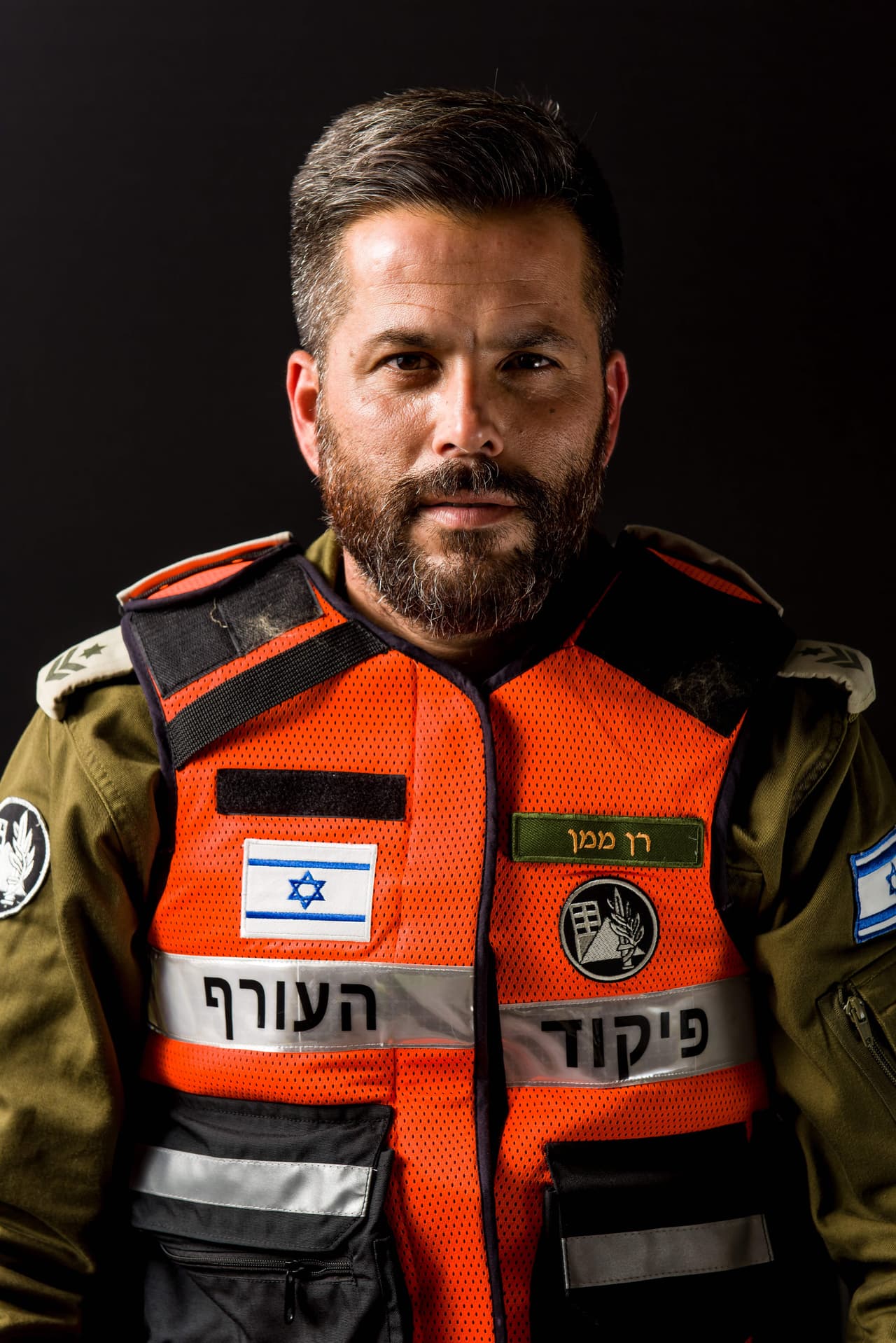 <b>Rescatistas del mundo</b>. México recibió apoyo técnico y material proveniente de 23 países. Estados Unidos, Israel, España, Honduras, Panamá, Colombia, Ecuador, El Salvador, Guatemala, Costa Rica, Turquía y Venezuela enviaron socorristas. En la foto Ran Maman, un miembro de la Fuerza de Defensa Israelí que trabajó en la emergencia.