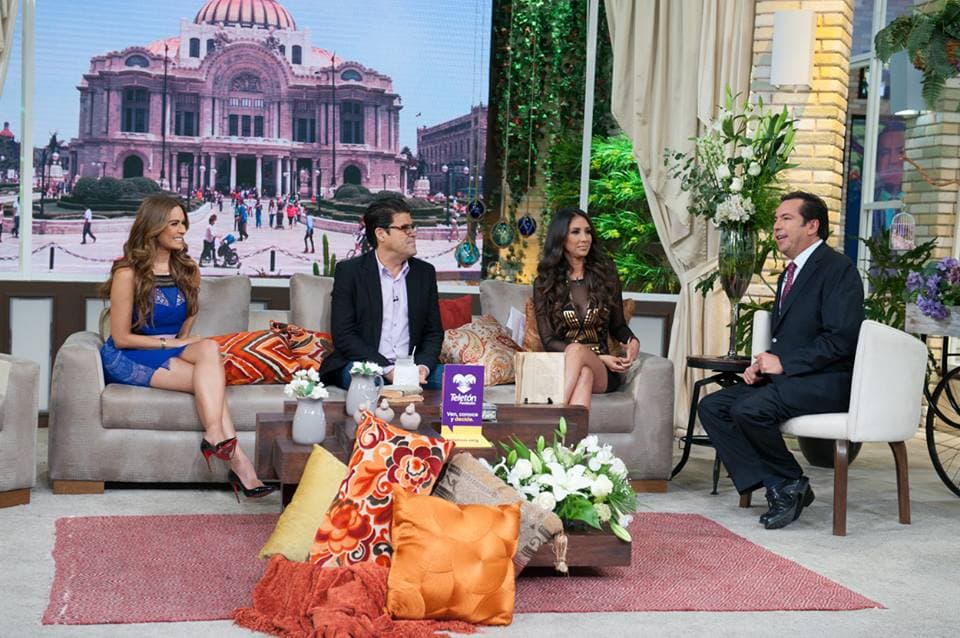 No te quedes sin ver lo mejor de las noticias con Eduardo Salazar.