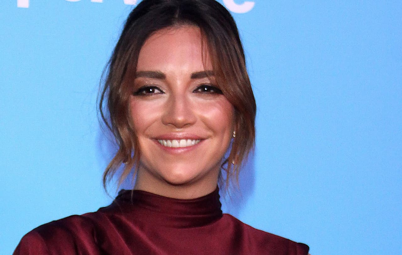 Regina Blandón arrasa en bikini y ¿anuncia su embarazo?