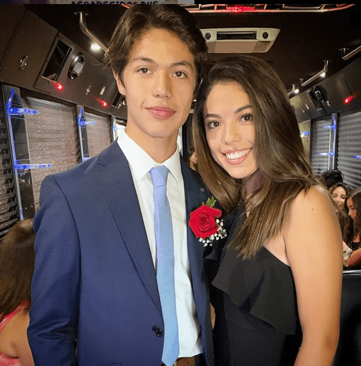 Entre más pasa el tiempo, más se parece a la vocalista de Priscila y sus balas de plata.