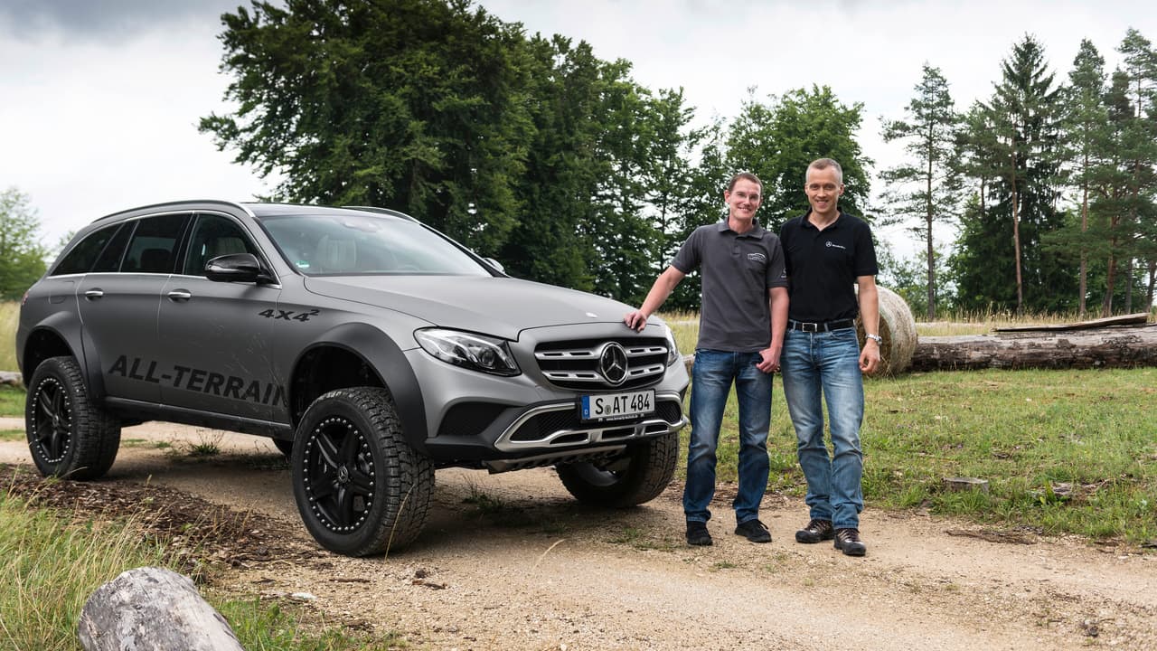 Una vez iniciado el proyecto, Eberle recibió ayuda de colegas en diferentes departamentos.