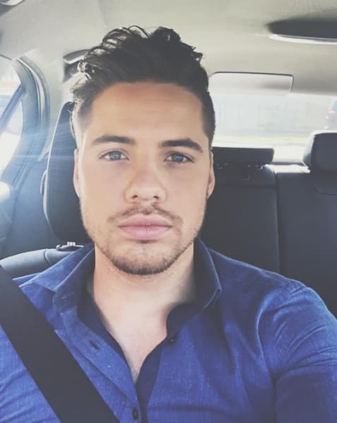 ¿Por qué tan serio?