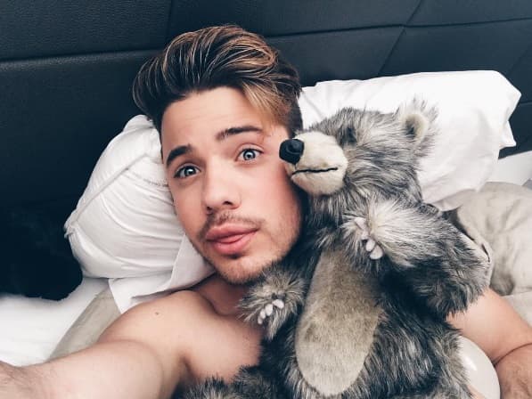 ¿Quién más quiere despertar con él?