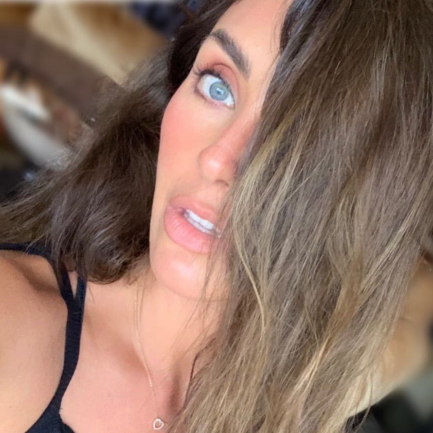 La actriz y cantante recurrió a Instagram para confirmar la noticia de su nuevo embarazo.