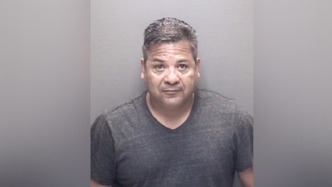 James Garza, 49 años.