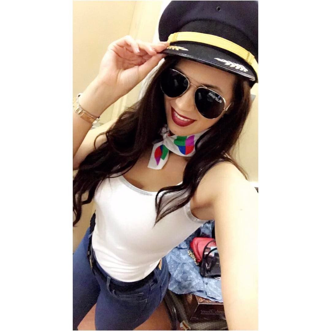 De tanto viajar, en una ocasi贸n tambi茅n pens贸 en hacer de piloto.