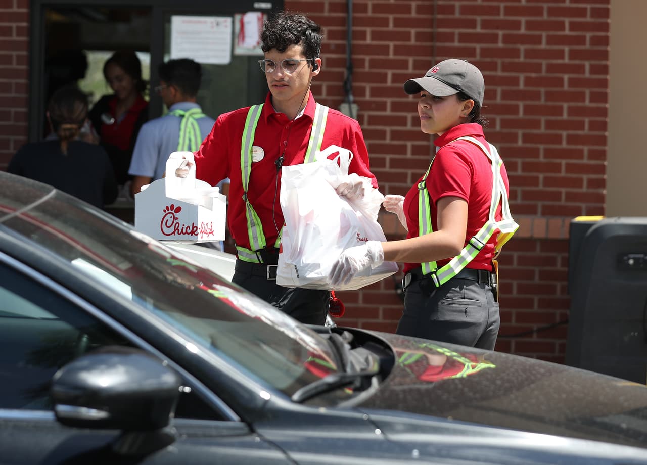 Chick-fil-A Hendersonville - 52 Highlands Square Dr