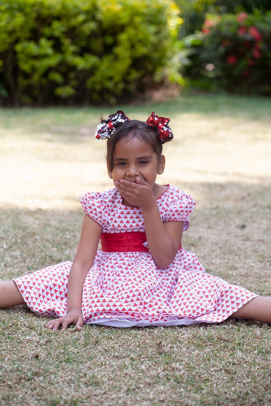 Está lista para conquistarte con su sonrisa.